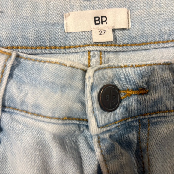 B.P. Light Wash High Rise Straight Jeans – Size 27 - Picture 2 of 6